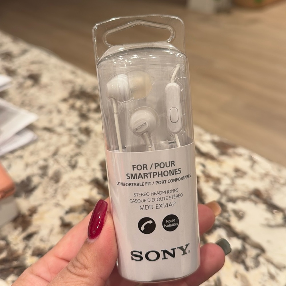 Sony smartphone head phones new in box